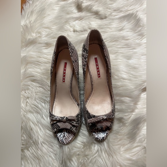 Prada Python pink snake skin Peep- toe wedge - Picture 3 of 16
